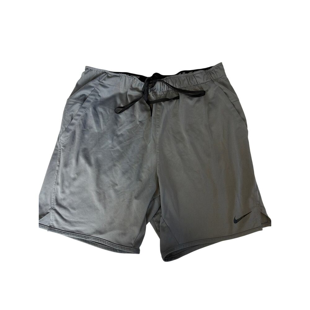 Nike Dri-Fit Mens Size XL Gray Training Running Athletic Gym Shorts